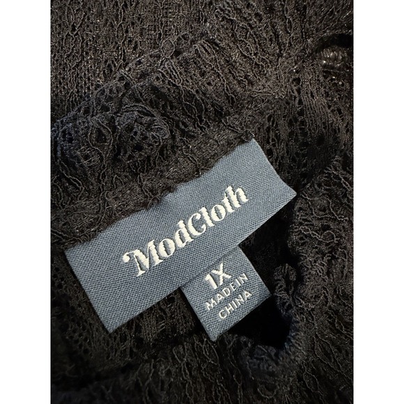 ModCloth Black Lace Blouse Sheer Lace Neck 3/4 Sleeve Women's Size1X - Picture 6 of 6